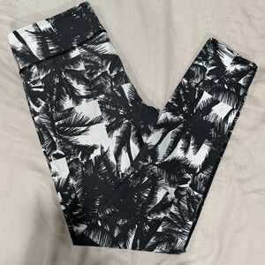 Fabletics Tropical Print Leggings Medium